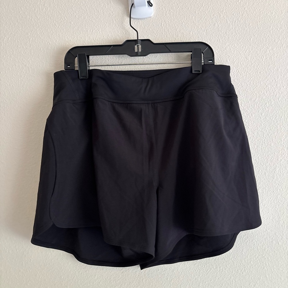 Lululemon Women's Black Shorts